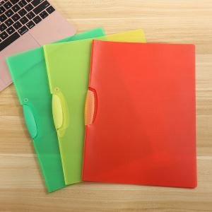 Clúdach na Tuarascála Le Gearrthóg